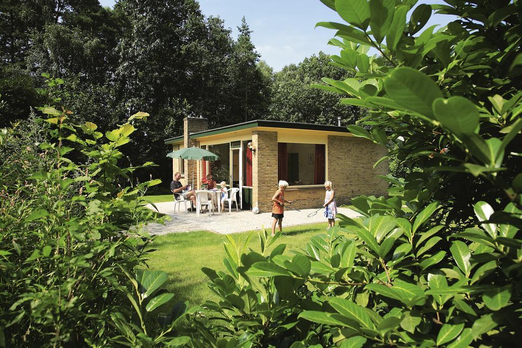 De Lindenberg Hotell Holten Exteriör bild